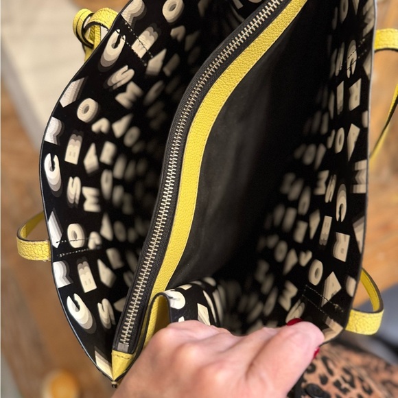 Marc Jacobs Tote - Picture 10 of 12